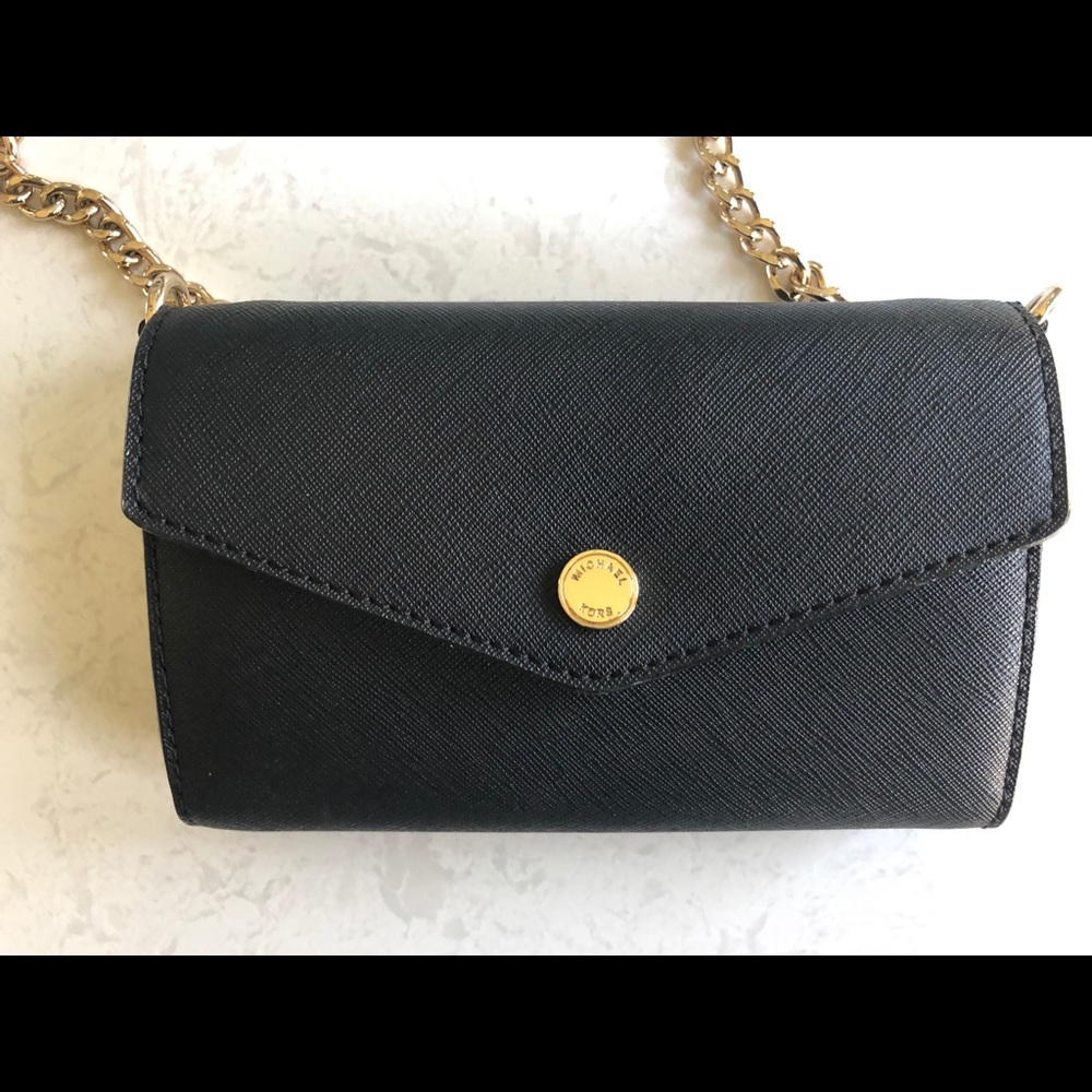Michael Crossbody Wallet